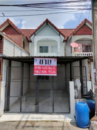 ขายด่วน! ทาวน์โฮม 2 ชั้น รีโนเวทใหม่ พร้อมอยู่ หมู่บ้านวโรชา 2 ซอยเอกชัย 127 เนื้อที่ 19 ตารางวา 