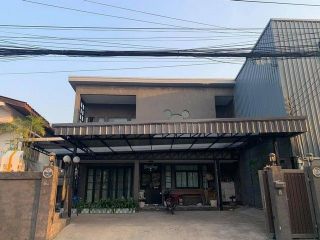 S2581 ขายบ้านพร้อมโกดัง เนื้อที่ 97 ย่านวงศ์สว่าง ใกล้บิ๊กซีวงศ์สว่าง