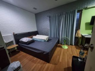 <a href='product.php?qid=394692' style='color:white;text-decoration: none;'>ขายที่ดินพร้อมบ้าน 167 ตารางวา ใกล้ โลตัสประโคนชัย บุรีรัมย์ : <span class='text-info'><strong>Read More</strong><span></a>