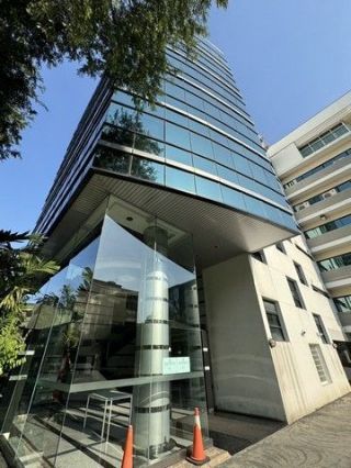 <a href='product.php?qid=397265' style='color:white;text-decoration: none;'>สำนักงานให้เช่า อาคารเพิ่มภูมิ์ Permpoom Building  สุขุมวิท87 : <span class='text-info'><strong>Read More</strong><span></a>