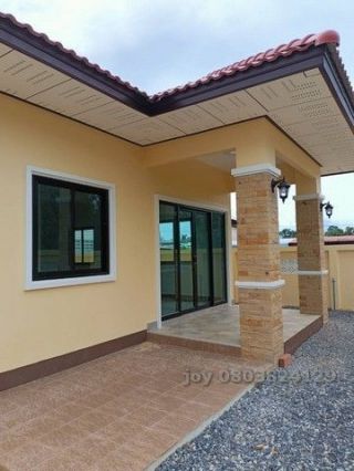 <a href='product.php?qid=403486' style='color:white;text-decoration: none;'>ขายที่ดินคลอง 4 ตะวันออก 56 ที่ดินคลอง 5 ที่ดินตรงข้ามสนามกอล์ฟอัลไฟน์  100 ตร.ว. 3 แปลง : <span class='text-info'><strong>Read More</strong><span></a>