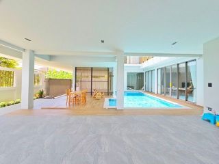 รหัส: EA120335 SALE บ้าน ศรีวดี 0 Rai 1 NGAN 30 ตร.วา 38000000 B. ใกล้ ใกล้ The Paseo กาญจนาภิเษก โครตถูก