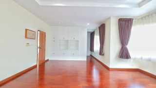 <a href='product.php?qid=421177' style='color:white;text-decoration: none;'>ขาย ม. Q House Avenue  พระราม5  เนื้อที่ 162 ตรว.  รีโนเวทใหม่ทั้งหลังและยังไม่ได้เข้าอยู่ พร้อมเรือนรับรอง    : <span class='text-info'><strong>Read More</strong><span></a>
