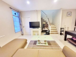 <a href='product.php?qid=428363' style='color:white;text-decoration: none;'>ขายทาวน์เฮ้าส์ 2 ชั้น หมู่บ้านฮาบิทาวน์โฟลด์ ติวานนท์ แจ้งวัฒนะ ใกล้โรบินสัน ไลฟ์สไตล์ ศรีสมาน และ ใกล้ เดอะไนน์ แจ้งวัฒนะ : <span class='text-info'><strong>Read More</strong><span></a>