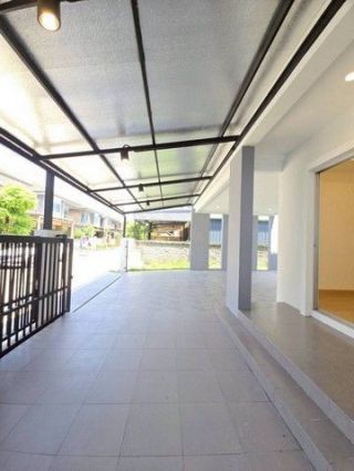 บ้านเดี่ยว เดินทางสะดวก บ้านสวยพร้อมอยู่ รีโนเวทใหม่ทั้งหลัง!  บ้านเดี่ยว Atoll Maldives Palms – หลังริม สุดเงียบสงบ มีความเป็นส่วนตัวสูง