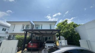 ให้เช่าบ้านแฝดหลังริม สภาพใหม่ พร้อมเฟอร์นิเจอร์ และเครื่องใช้ไฟฟ้าพร้อมอยู่ โครงการ Inizio ศรีนครินทร์