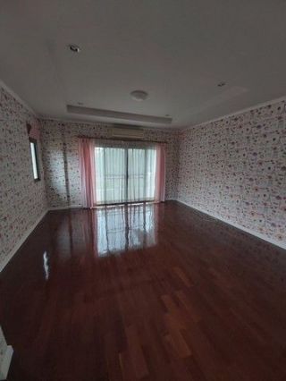 <a href='product.php?qid=434287' style='color:white;text-decoration: none;'>ขาย / เช่า ถูกบ้านเดี่ยว 2 ชั้น มบ. ศุภาลัย สุวรรณภูมิ  ขนาด 118 ตรว. 3 นอน 3 น้ำ บ้านเปล่า ใกล้ รถไฟฟ้า Airport Link สถานีลาดกระบัง : <span class='text-info'><strong>Read More</strong><span></a>