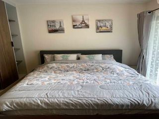 <a href='product.php?qid=442024' style='color:white;text-decoration: none;'>ขาย คอนโดหรู   พร้อมเฟอร์นิเจอร์ใจกลางอำเภอศรีราชา โครงการดีคอนโดบลิช : <span class='text-info'><strong>Read More</strong><span></a>