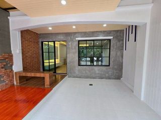 <a href='product.php?qid=447511' style='color:white;text-decoration: none;'>ขายบ้านวรารักษ์ รังสิต คลองสาม บ้านรีโนเวทใหม่ทั้งหลัง แค่หิ้วกระเป๋ามา : <span class='text-info'><strong>Read More</strong><span></a>