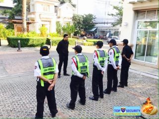 บริษัท รักษาความปลอดภัย ท็อป แมเนจ จำกัด