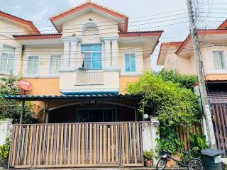 ขายทาวน์โฮม 2 ชั้น 28 ตร.ว. หม่บ้านเดอะคอนเนค 1 กิ่งแก้ว 43 ใกล้สนามบินสุวรรณภูมิ, โรบินสันลาดกระบัง ราคา : 2,600,000 บาท