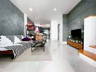 <a href='product.php?qid=457689' style='color:white;text-decoration: none;'>ขายบ้านชั้นเดียว หมู่บ้านเยาวพรรณ ราชพฤกษ์ - พระราม 5 : Yaowapun Ratchaphruek - Rama 5 เนื้อที 40 ตร.ว. ขายเพียง 2,390,000 ล้านบาท : <span class='text-info'><strong>Read More</strong><span></a>
