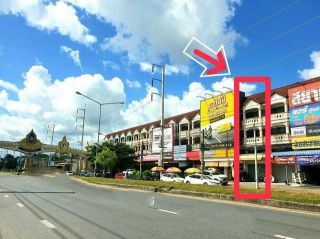 ขายที่ดิน 12ไร่ ติดถนน 4 เลน  กลางอำเภอเบญจลักษ์ จ.ศรีสะเกษ