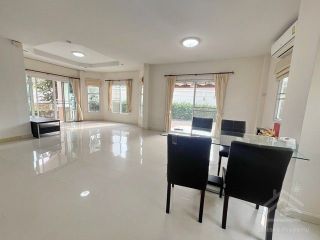 <a href='product.php?qid=481612' style='color:white;text-decoration: none;'>ให้เช่าบ้านเดี่ยวหลังริม มณีรินทร์ บางแสน เฟอร์นิเจอร์และเครื่องใช้ไฟฟ้าครบ พร้อมเข้าอยู่ : <span class='text-info'><strong>Read More</strong><span></a>