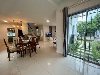 ให้เช่า หมู่บ้านมัณฑนา อ่อนนุช - วงแหวน 2  Manthana Onnut - Wongwaen 2    4 ห้องนอน Bed room      3 ห้องน้ำ Bath room
