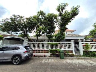 <a href='product.php?qid=493165' style='color:white;text-decoration: none;'>ให้เช่าบ้านเดี่ยว Town in Town ทำเลทอง Town in Town - เลียบด่วนรามอินทรา (ประดิษฐ์มนูธรรม) แอร์ เฟอร์ เช่า 32000บาท/เดือน : <span class='text-info'><strong>Read More</strong><span></a>
