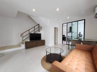 <a href='product.php?qid=495721' style='color:white;text-decoration: none;'>ให้เช่าทาวน์โฮม 3 ชั้นหลังมุม มีพื้นที่ด้านข้าง  3 ห้องนอน อารียา แมนดารีน่า สุขุมวิท77 ใกล้ MRT ศรีนุช : <span class='text-info'><strong>Read More</strong><span></a>