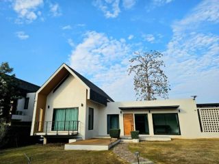 For Sell ขายด่วน บ้านตากอากาศ บ้านเขาใหญ่ Selling Price 22,000,000 THB