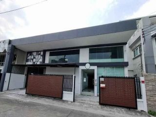 BR 1928 ให้เช่าโกดังพร้อมออฟฟิศ รวม 440 ตรม. รามคำแหงซอย 4 ใกล้แยกคลองตัน พระราม 9