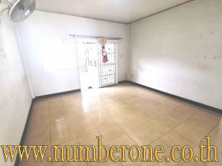 <a href='product.php?qid=53130' style='color:white;text-decoration: none;'>ขายด่วนทาวน์เฮ้าส์ 2 ชั้น  22.1 ตร.ว. ม.พานหินกรีนวิลล์ ซ.กรมที่ดินบางบัวทอง : <span class='text-info'><strong>Read More</strong><span></a>