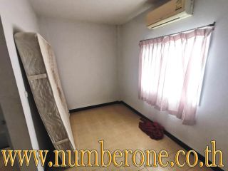 <a href='product.php?qid=53130' style='color:white;text-decoration: none;'>ขายด่วนทาวน์เฮ้าส์ 2 ชั้น  22.1 ตร.ว. ม.พานหินกรีนวิลล์ ซ.กรมที่ดินบางบัวทอง : <span class='text-info'><strong>Read More</strong><span></a>