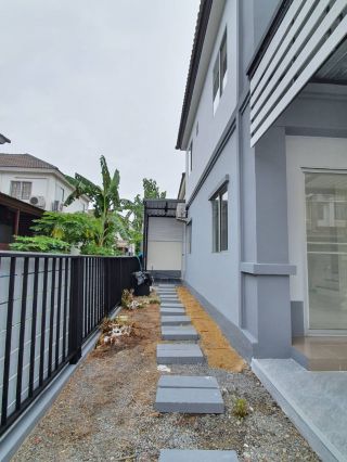 <a href='product.php?qid=53449' style='color:white;text-decoration: none;'>2.39 ล้านเท่านั้น สวยสุดในโครงการ พฤกษา 76 แก้วอินทร์ บางใหญ่ 24 ตร.วา ❤หัวมุม เป็นส่วนตัว ❤ ต่อเติมหลังคาโรงรถ และ ห้องครัวพร้อมอยู่ : <span class='text-info'><strong>Read More</strong><span></a>