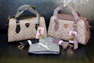 <a href='product.php?qid=5576' style='color:white;text-decoration: none;'>กระเป๋าแฟชั่น : <span class='text-info'><strong>Read More</strong><span></a>