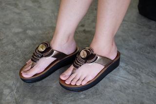 <a href='product.php?qid=5579' style='color:white;text-decoration: none;'>รองเท้าแตะแฟชั่น : <span class='text-info'><strong>Read More</strong><span></a>