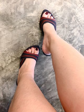 <a href='product.php?qid=5581' style='color:white;text-decoration: none;'>รองเท้าแตะแฟชั่น : <span class='text-info'><strong>Read More</strong><span></a>
