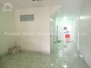 <a href='product.php?qid=63751' style='color:white;text-decoration: none;'>ขายทาวน์เฮ้าส์ 2 ชั้น หมุ่บ้านเจษฎา3 พหลโยธิน48 หน้าบ้านไม่ชนใคร (ใกล้รถไฟฟ้าสายสีเขียว สีชมพู) : <span class='text-info'><strong>Read More</strong><span></a>