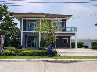 บ้านเดี่ยวหมู่บ้านลลิล กรีนวิลล์ ลักซ์ รามอินทรา 100 ตร. วา 4นอน 3น้ำ เล่นระดับ