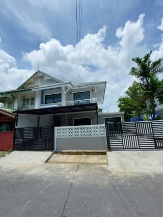 บ้านทาวน์เฮ้าส์ตกแต่งใหม่พร้อมเข้าอยู่ #หมู่บ้านพฤกษา14เอ ติดถนนวัดลาดปลาดุก ทำเลดีหน้าบ้านไม่ชนใคร
