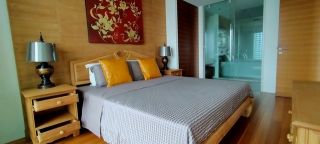 For Sell The River Charoenakorn Soi 13 Size is 62  square meters with bathtub  