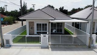 บ้านสร้างใหม่ ตรงข้ามสำนักงานที่ดินสารภี บ้านสร้างเสร็จพร้อมเข้าอยู่
