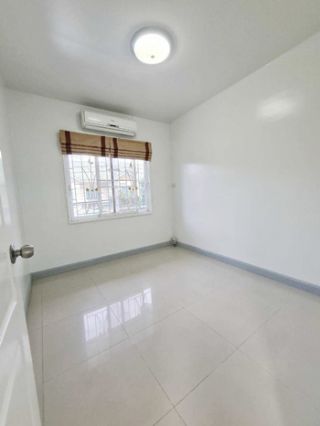 <a href='product.php?qid=78696' style='color:white;text-decoration: none;'>ให้เช่าทาว์นเฮ้าส์ (อินโนเวทใหม่ทั้งหลัง + เฟอร์ครบ) ใกล้บิ๊กซีบางพลี / ถนนเทพารักษ์ : <span class='text-info'><strong>Read More</strong><span></a>
