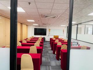 พื้นที่สำนักงานขาย ย่านอโศก อาคารพีเอส ทาวน์เวอร์ สุขุมวิท21 ใกล้ BTSและ MRT 613ตรม