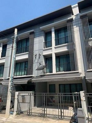 ให้เช่า-ขาย ทาวน์โฮม 3 ชั้น บ้านกลางเมือง Urbanion เออร์บาเนี่ยน พระราม9-วงแหวน ถ.กรุงเทพกรีฑา